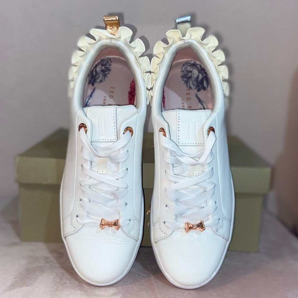 TED BAKER RUFFLE SNEAKERS